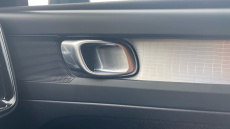 Volvo XC40 2.0 B3P Core 5dr Auto Petrol Estate